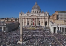 Το μήνυμα του Πάπα Λέοντα υπέρ της ειρήνης: «Όσοι έχετε όπλα, επιλέξτε την ειρήνη»