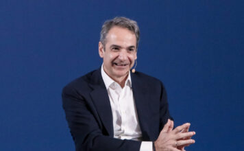 Live η ομιλία Μητσοτάκη από το προσυνέδριο της Νέας Δημοκρατίας στο Ναύπλιο