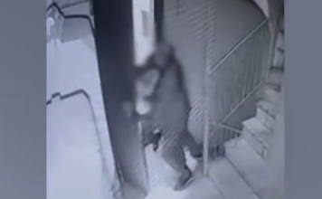 Κολωνός: Αστυνομικός εκτός υπηρεσίας πάλεψε με διαρρήκτη που κρατούσε κατσαβίδι – Βίντεο ντοκουμέντο