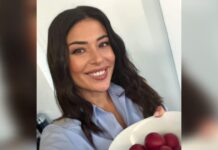 Η Αφροδίτη Λατινοπούλου έβαψε κόκκινα αυγά για το Πάσχα και εύχεται καλή Ανάσταση