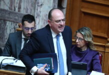 ΠΑΣΟΚ προς κυβέρνηση για τον Μακάριο Λαζαρίδη: Να απαντήσετε για τη 2η πρόσληψή του το 2013