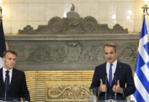 Τα γαλλικά ΜΜΕ αναφέρθηκαν στις στενές σχέσεις μεταξύ των δύο χωρών: «Στην Αθήνα ο Μακρόν, επανεκκινεί τη στρατηγική εταιρική σχέση Γαλλίας-Ελλάδας»