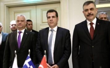 Θάνος Πλεύρης στη τριμερή με Βουλγαρία και Τουρκία για το μεταναστευτικό: Ενίσχυση της μάχης κατά των διακινητών
