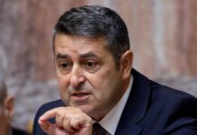 Γιώργος Μυλωνάκης: Φίλοι και συνεργάτες τον επισκέπτονται στον Ευαγγελισμό