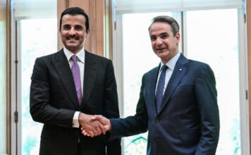 Συνάντηση Μητσοτάκη με τον Εμίρη του Κατάρ την Τετάρτη στο Μαξίμου: Στο επίκεντρο επενδύσεις και ενέργεια