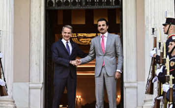 Συνάντηση Μητσοτάκη με Αλ Θανί: Σήμα από το Κατάρ για νέες επενδύσεις – «Η οικονομία σας τα πηγαίνει καλά υπό την ηγεσία σας»