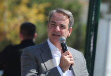 Απαγόρευση πρόσβασης στα social media για ανήλικους κάτω των 15 ετών ανακοίνωσε ο Μητσοτάκης – Τι ισχύει για Instagram, Facebook, TikTok