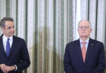 Το 20λεπτο τετ α τετ Μητσοτάκη – Τασούλα μετά την ορκωμοσία και η απάντηση για τις πρόωρες εκλογές