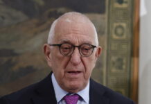 Νικήτας Κακλαμάνης για Γιώργο Μυλωνάκη: «Εύχομαι ολόψυχα ταχεία ανάρρωση»