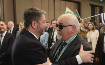 ΠΑΣΟΚ: Το παρασκήνιο της επιλογής γραμματέα – Οι κινήσεις Ανδρουλάκη πριν την κάλπη