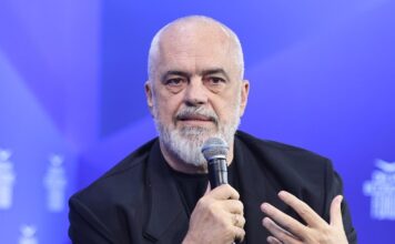 Έντι Ράμα: «Χιούμορ» η πολυσυζητημένη ατάκα του για τον Πλάτωνα – Ο εκνευρισμός για τον Φρέντι Μπελέρη