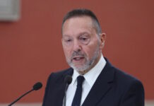 Γιάννης Στουρνάρας: Η κυβέρνηση προτείνει την ανανέωση της θητείας του στη θέση του διοικητή της Τράπεζας της Ελλάδας