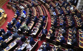 Αντιπολίτευση για την απόφαση του Αρείου Πάγου για τις υποκλοπές: «Δεν αρχειοθετείται η Δημοκρατία»