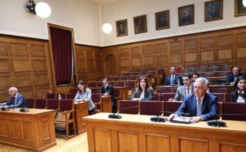 ΟΠΕΚΕΠΕ: Άρση ασυλίας για Χατζηβασιλείου και Αθανασίου εισηγείται η Επιτροπή Δεοντολογίας – Ένταση με τη Ζωή Κωνσταντοπούλου