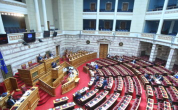 Συνταγματική αναθεώρηση: Παρεμβάσεις για ελλείμματα, μονιμότητα και Δικαιοσύνη προαναγγέλλει ο Κωστής Χατζηδάκης