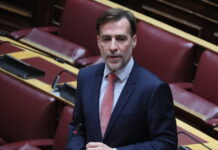 Ο Μιχάλης Χουρδάκης διαψεύδει ότι επιχείρησε να «σπάσει» μπλόκο για τον Εμίρη του Κατάρ: «Καμία σχέση με την πραγματικότητα»