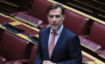 Ο Μιχάλης Χουρδάκης διαψεύδει ότι επιχείρησε να «σπάσει» μπλόκο για τον Εμίρη του Κατάρ: «Καμία σχέση με την πραγματικότητα»
