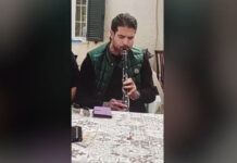 Παίζει ξανά κλαρίνο μετά το σοβαρό ατύχημά του Άρης Μουγκοπέτρος – Τα μηνύματα αγάπης των θαυμαστών του