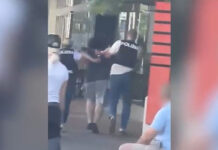 Ελβετία: Βίντεο σοκ από αιματηρή επίθεση με μαχαίρι σε σιδηροδρομικό σταθμό