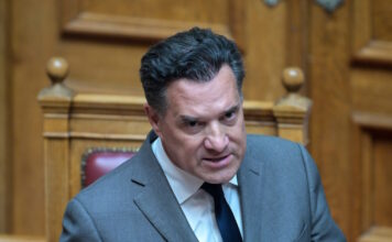 Γεωργιάδης για το ακίνητο Ανδρουλάκη: «Είναι αστείο να παίρνει μίσθωμα 1.000 ευρώ» – «Επαναλαμβάνει ψεύδη και συκοφαντίες» απαντά το ΠΑΣΟΚ