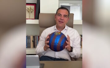 Αλέξης Τσίπρας: Στα χρώματα της Μπαρτσελόνα το νέο του κόμμα – «Το μπλε για την πατρίδα, το κόκκινο για τους αγώνες μας»