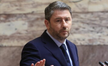 Σκληρή επίθεση Ανδρουλάκη σε ΝΔ: «Μούφα δημοσιογράφος ο Κατακουζηνός σε επιχείρηση πολιτικής δολοφονίας μου»