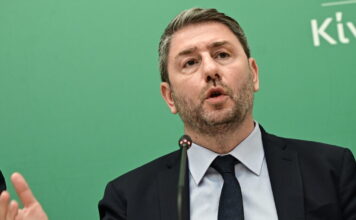 Στο ΠΑΣΟΚ αναμένουν τα νέα κόμματα Τσίπρα και Καρυστιανού αλλά εκτιμούν πως δεν θα αλλάξουν οι ισορροπίες