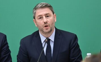 ΠΑΣΟΚ: Στη ΝΔ προωθούν τον Τσίπρα ως αντίπαλο, γιατί «βολεύονται να αναμετρώνται με το χθες»