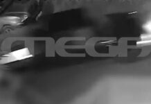 Αρτέμιδα: «Σήκωσαν» ΑΤΜ από σούπερ μάρκετ, το φόρτωσαν σε καρότσα αγροτικού και εξαφανίστηκαν – Βίντεο ντοκουμέντο