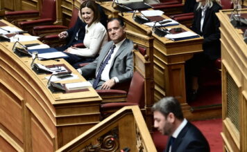 Γεωργιάδης σε Ανδρουλάκη: Είσαι αρχηγός κόμματος και έχεις εισπράξει 1,5 εκατομμύριο από το δημόσιο; – ΠΑΣΟΚ: Η συκοφαντία και η πολιτική αλητεία έχουν κοντά πόδια