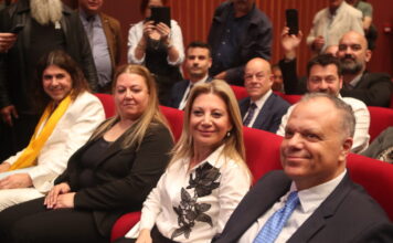 Οι «άνθρωποι» της Μαρίας Καρυστιανού: Ο γιος της Βασιλικής Θάνου, ο Παναγιώτης Ψωμιάδης και ο πρώην βουλευτής του ΚΚΕ