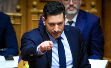 Αποστάσεις Κυρανάκη από τη δήλωση Χρυσοχοΐδη περί καθολικής απαγόρευσης των «γουρούνων»