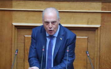 Βουλή: Άρση ασυλίας του Κυριάκου Βελόπουλου μετά από μήνυση για συκοφαντική δυσφήμιση και εξύβριση