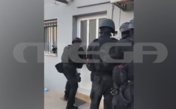 Επιχείρηση «σκούπα» της ΕΛ.ΑΣ στην Κρήτη – Όπλα και ναρκωτικά με… άρωμα ΟΠΕΚΕΠΕ