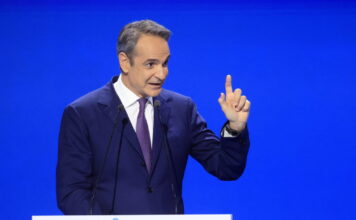 Συνέδριο ΝΔ: Το μήνυμα για εκλογές το 2027, οι αιχμές για την απουσία Καραμανλή και Σαμαρά και η «απάντηση» στον Δένδια
