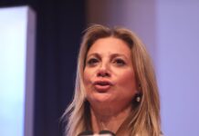 «Πυρά» Καρυστιανού σε ΕΕ και κυβέρνηση: Η Ευρωπαϊκή Επιτροπή ανέχεται τις παραβιάσεις της αρχής του κράτους δικαίου