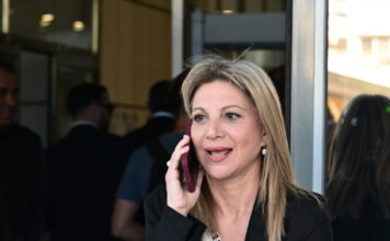 Με τη Μαρία Καρυστιανού ο δημοσιογράφος Θανάσης Αυγερινός – «Δεν θα μπορούσα να λείπω από μια τέτοια ιστορική συγκυρία», είπε για το νέο κόμμα