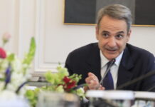 Υπουργικό συμβούλιο την Τρίτη υπό τον Μητσοτάκη – Στο τραπέζι ισότητα αμοιβών, Ταμείο Ανάκαμψης και ξένες επενδύσεις