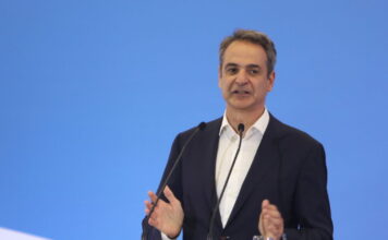 Συνέδριο ΝΔ με άρωμα εκλογών: Το μήνυμα Μητσοτάκη και οι τοποθετήσεις Γεωργιάδη – Δένδια μετά τα «καρφιά» για τη «φανέλα»
