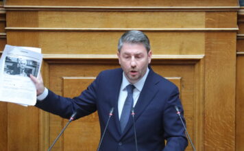 Ανδρουλάκης κατά κυβέρνησης για υποκλοπές: «Δε θα σιωπήσω, το παρακράτος θα πληρώσει μέρα μεσημέρι»