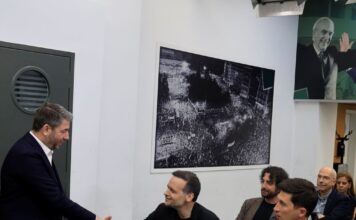 ΠΑΣΟΚ: Το Πολιτικό Συμβούλιο συνεδριάζει στη σκιά της κόντρας Ανδρουλάκη – Καστανίδη και της παρέμβασης Ρέππα