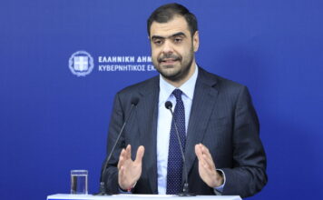 Παύλος Μαρινάκης κατά Αλέξη Τσίπρα: «Πολλή εικόνα, αλλά όχι ουσία»
