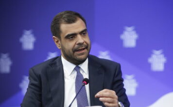 Παύλος Μαρινάκης για Αλέξη Τσίπρα: «Η πολιτική δεν είναι μανιφέστα, τρέμω τι θα ακούσουν τα αυτάκια μας»