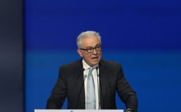 Ρουσόπουλος: Δεν φοβόμαστε την κριτική, απαντάμε στις φωτοβολίδες εντυπωσιασμού των αντιπάλων μας