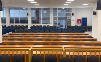 Συνεχίζεται η δίκη για την τραγωδία στα Τέμπη – Αλλαγές στην δικαστική αίθουσα