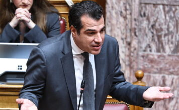 Πλεύρης κατά ΠΑΣΟΚ και Τσίπρα για το μεταναστευτικό: «Υποκρισία να ψηφίζεις στις Βρυξέλλες και να λες όχι εδώ»