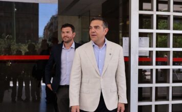 Δημοσκόπηση Interview: Πρώτη η ΝΔ, δεύτερη η ΕΛΑΣ του Αλέξη Τσίπρα – Με ποσοστό 8,5% το ΠΑΣΟΚ στην τρίτη θέση