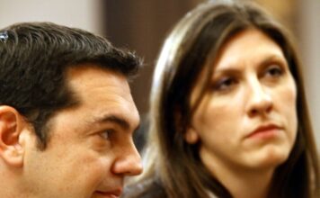 Ντοκιμαντέρ «Στο χιλιοστό»: Οι άγνωστες στιγμές, οι αυταπάτες των διαπραγματεύσεων του 2015 και η ειρωνεία της Ζωής Κωνσταντοπούλου