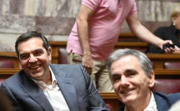 Ευκλείδης Τσακαλώτος για το αν είναι Αριστερός ο Αλέξης Τσίπρας: «Εξαρτάται ποια μέρα θα τον ρωτήσεις»