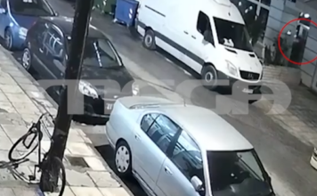 Σέρρες: Η στιγμή που ο 17χρονος Άγγελος φτάνει στο σπίτι του μετά τα δολοφονικά χτυπήματα που δέχτηκε – Βίντεο ντοκουμέντο